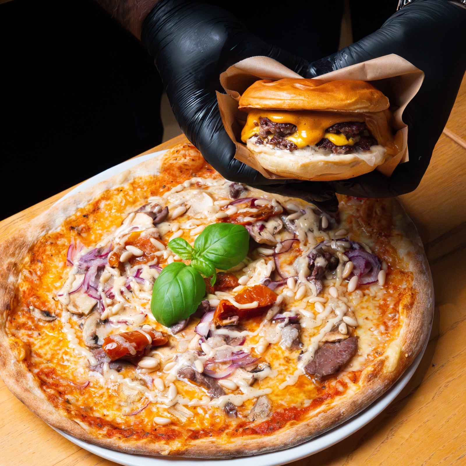 CGs Burgers & Pizzas Danderyd